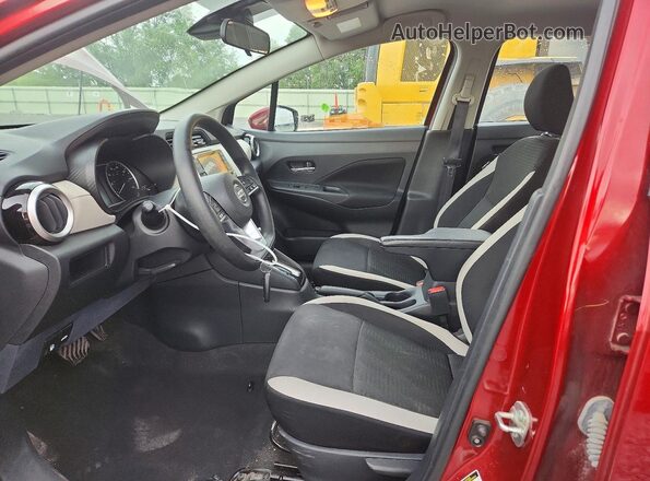 3N1CN8EV2ML925859 2021 NISSAN VERSA Red Widok wnętrza z przodu