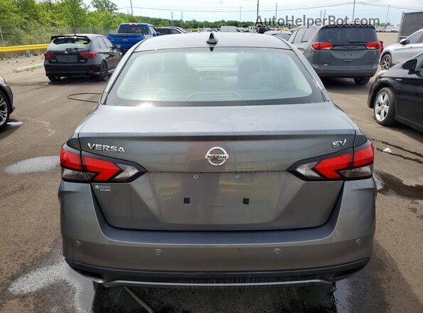 3N1CN8EV3ML848077 2021 NISSAN VERSA Gray უკანა ხედი