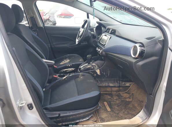 3N1CN8EV3PL863375 2023 NISSAN VERSA Silver Սալոնի դիմացի տեսք