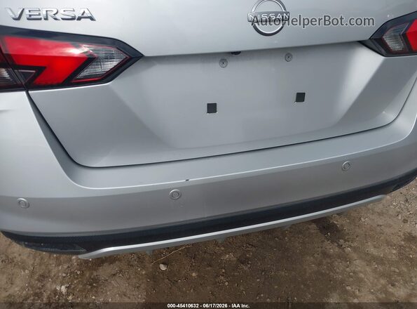 3N1CN8EV3PL863375 2023 NISSAN VERSA Silver Սալոնի հետևի տեսք