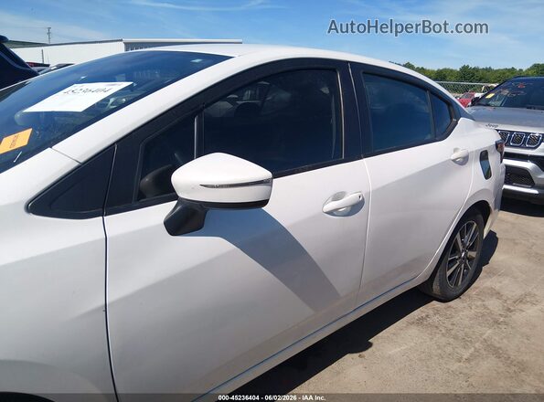 3N1CN8EV4ML841302 2021 NISSAN VERSA White 360 interior view
