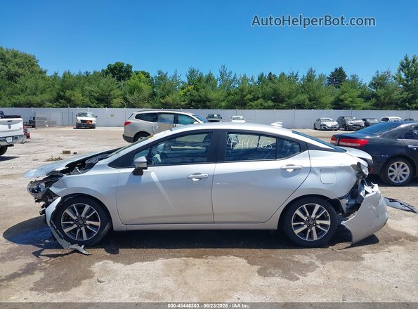 3N1CN8EV5LL825592 2020 NISSAN VERSA Серебряный 