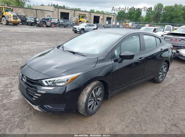 3N1CN8EV5SL854296 2025 NISSAN VERSA Black Առջևի ձախ երեք քառորդ տեսարան