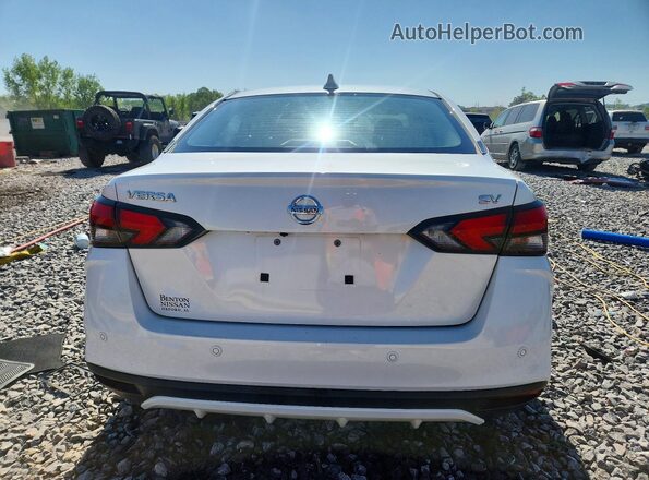 3N1CN8EV9ML894030 2021 NISSAN VERSA White Հետևի տեսք