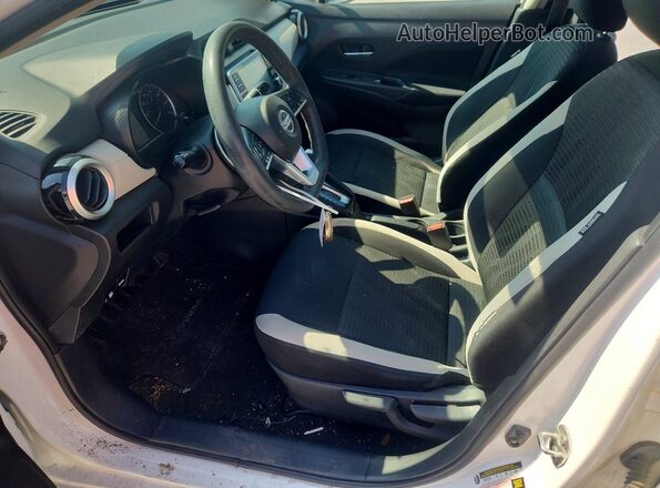 3N1CN8EVXML876734 2021 NISSAN VERSA White Front interior view