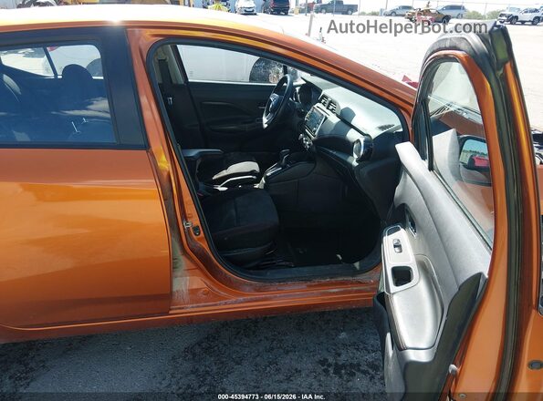 3N1CN8FV1ML855348 2021 NISSAN VERSA Orange Вид салону спереду