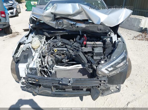 3N1CN8FV1RL868236 2024 NISSAN VERSA Серебряный Вид спереди