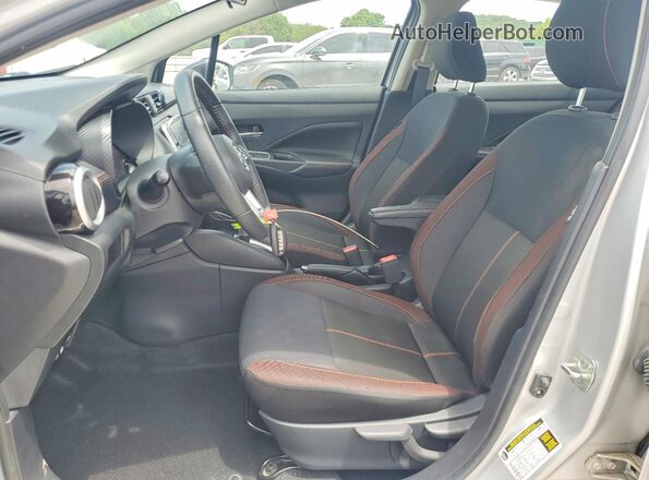 3N1CN8FV2LL892746 2020 NISSAN VERSA Silver Front interior view