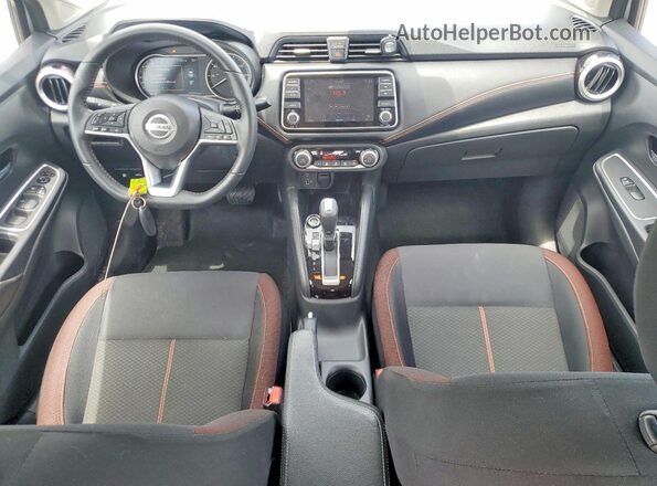 3N1CN8FV2LL892746 2020 NISSAN VERSA Silver Dashboard view