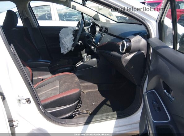 3N1CN8FV2RL863899 2024 NISSAN VERSA Белый Вид салона спереди