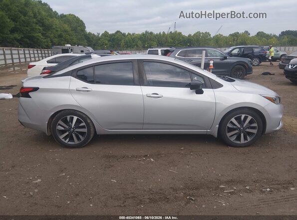 3N1CN8FV5LL904243 2020 NISSAN VERSA Silver Widok wnętrza z tyłu