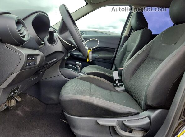3N1CP5BV0ML493141 2021 NISSAN KICKS Black Вид салону спереду