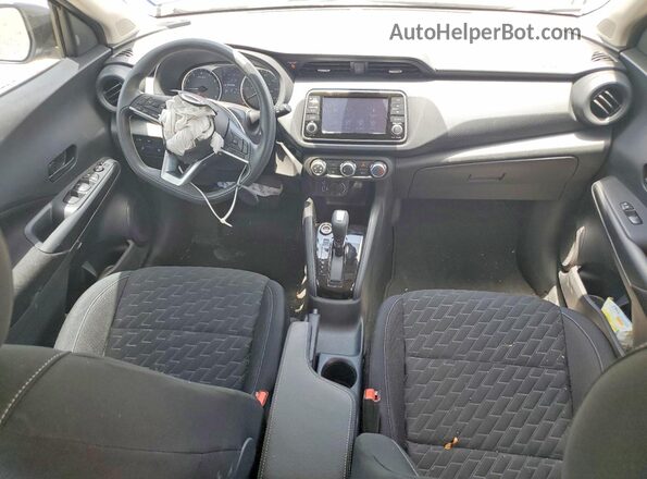 3N1CP5BV2NL496057 2022 NISSAN KICKS Серый Вид панели приборов