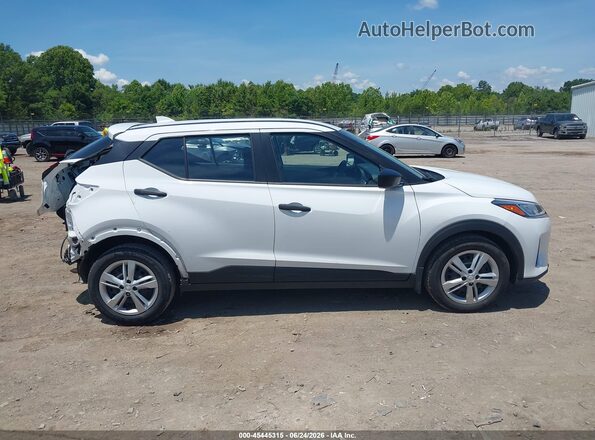 3N1CP5BV2RL586279 2024 NISSAN KICKS White Vista interior trasera