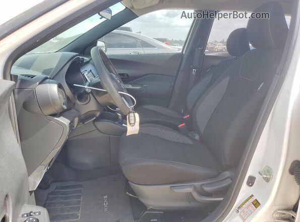 3N1CP5BV4LL578160 2020 NISSAN KICKS White Front interior view
