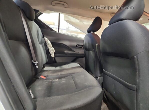 3N1CP5BV4PL470661 2023 NISSAN KICKS White უკანა სალონის ხედი