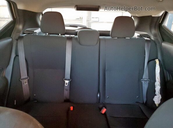 3N1CP5BV6RL503761 2024 NISSAN KICKS White Vista de los asientos traseros