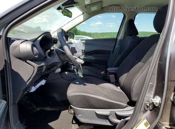 3N1CP5BV6RL595115 2024 NISSAN KICKS Серебряный Вид салона спереди
