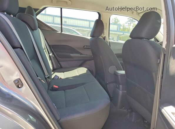 3N1CP5BV6RL595115 2024 NISSAN KICKS Серебряный Вид задней части салона