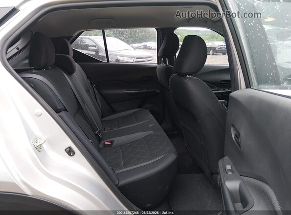 3N1CP5BV7LL527509 2020 NISSAN KICKS Silver VIN sticker view