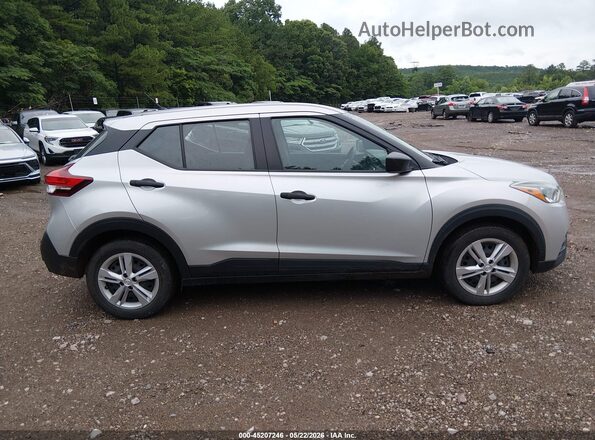 3N1CP5BV7LL527509 2020 NISSAN KICKS Silver Rear interior view