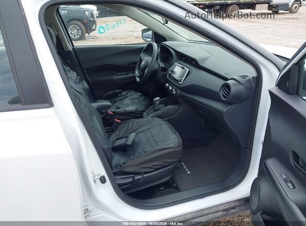 3N1CP5BV9SL499470 2025 NISSAN KICKS PLAY Белый Вид салона спереди