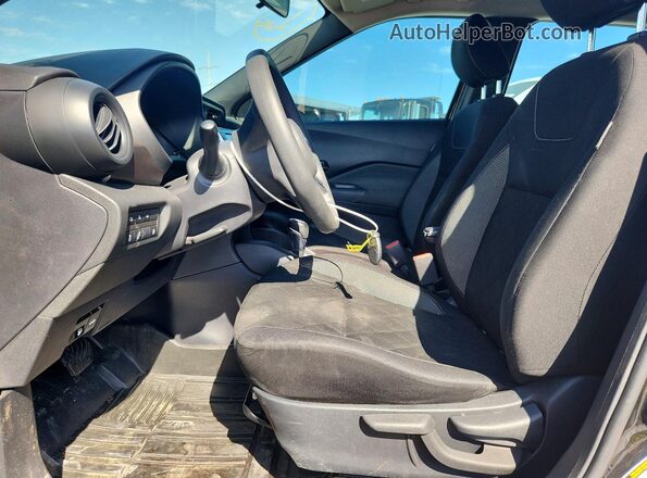 3N1CP5BVXLL572055 2020 NISSAN KICKS Black Front interior view
