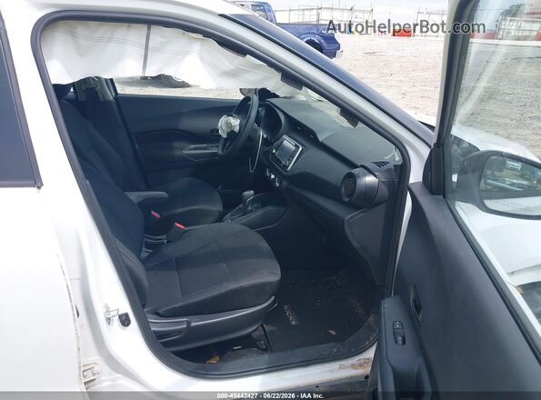 3N1CP5BVXRL555460 2024 NISSAN KICKS Белый Вид салона спереди