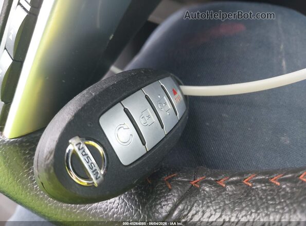3N1CP5CU0JL524356 2018 NISSAN KICKS Orange Vista del salpicadero