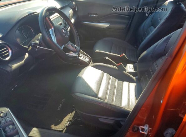 3N1CP5CU0KL522205 2019 NISSAN KICKS Orange Front interior view
