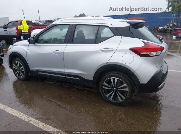 3N1CP5CU1JL507629 2018 NISSAN KICKS Silver Սալոնի 360 աստիճան տեսք
