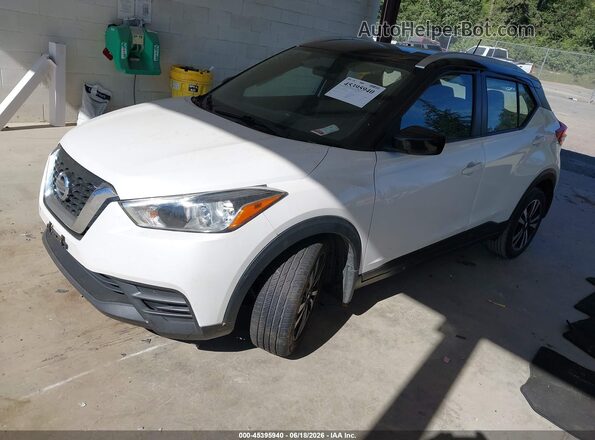 3N1CP5CU1KL549106 2019 NISSAN KICKS White Vista tres cuartos delantera izquierda