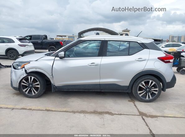 3N1CP5CU2JL497905 2018 NISSAN KICKS Silver 360 interior view