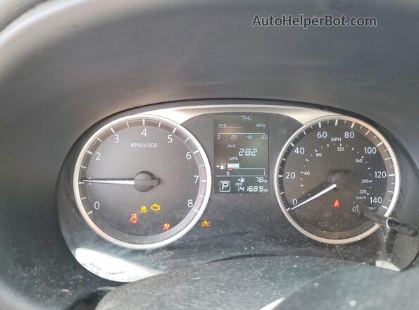 3N1CP5CU2JL537948 2018 NISSAN KICKS White ხელსაწყოთა პანელის ხედი