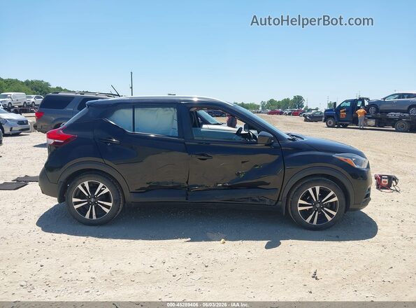 3N1CP5CU2JL541661 2018 NISSAN KICKS Black Սալոնի հետևի տեսք