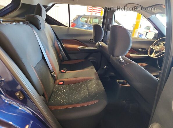 3N1CP5CU2KL510279 2019 NISSAN KICKS Blue Սալոնի հետևի տեսք