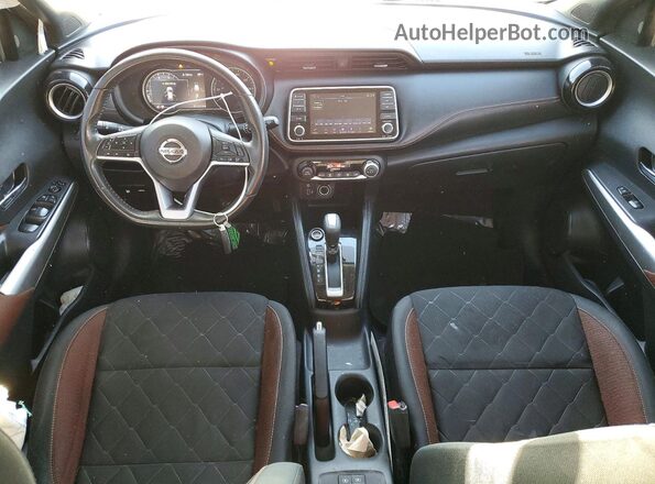 3N1CP5CU2KL520195 2019 NISSAN KICKS White 