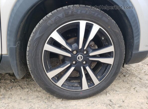 3N1CP5CU2KL522075 2019 NISSAN KICKS Silver 