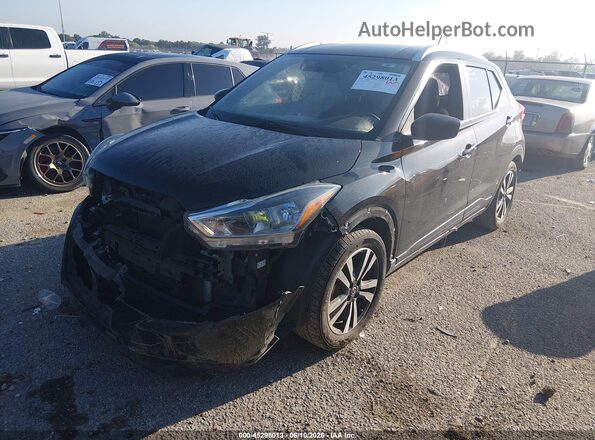 3N1CP5CU2KL565086 2019 NISSAN KICKS Черный Передняя левая четверть