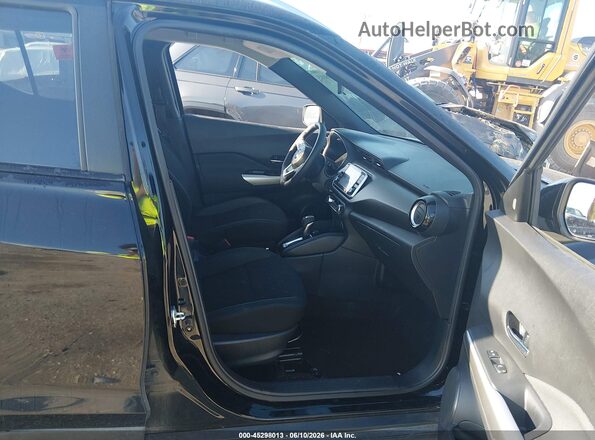 3N1CP5CU2KL565086 2019 NISSAN KICKS Черный Вид салона спереди