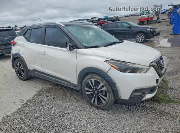 3N1CP5CU2KL568280 2019 NISSAN KICKS Белый Передняя правая четверть