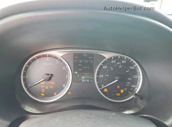 3N1CP5CU3JL512038 2018 NISSAN KICKS White Սարքավորումների վահանակի տեսք
