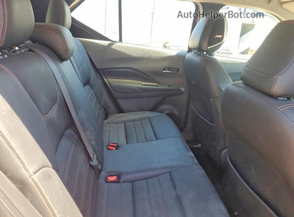 3N1CP5CU3KL565663 2019 NISSAN KICKS Red Rear interior view