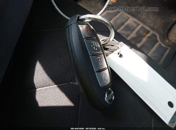 3N1CP5CU4JL506376 2018 NISSAN KICKS White წინა პანელის ხედი