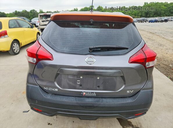 3N1CP5CU4JL525204 2018 NISSAN KICKS Gray Vista trasera