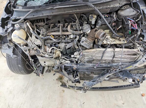 3N1CP5CU4JL525204 2018 NISSAN KICKS Gray Vista del compartimento del motor