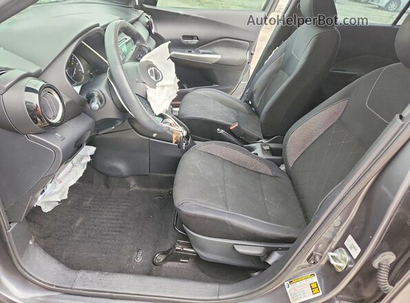 3N1CP5CU4JL525204 2018 NISSAN KICKS Gray Vista interior delantera