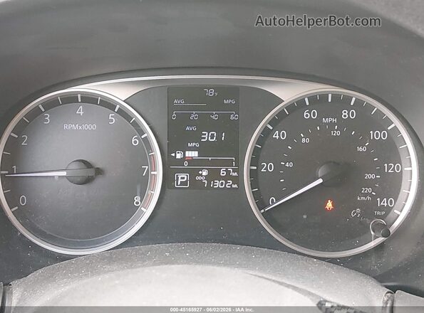 3N1CP5CU4JL536039 2018 NISSAN KICKS Серебряный Вид задних сидений