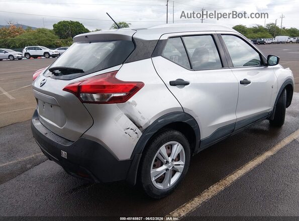 3N1CP5CU4JL536039 2018 NISSAN KICKS Серебряный Вид спереди