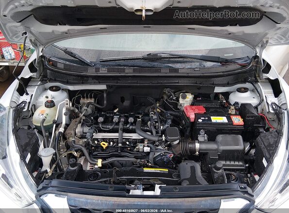3N1CP5CU4JL536039 2018 NISSAN KICKS Серебряный Вид сзади
